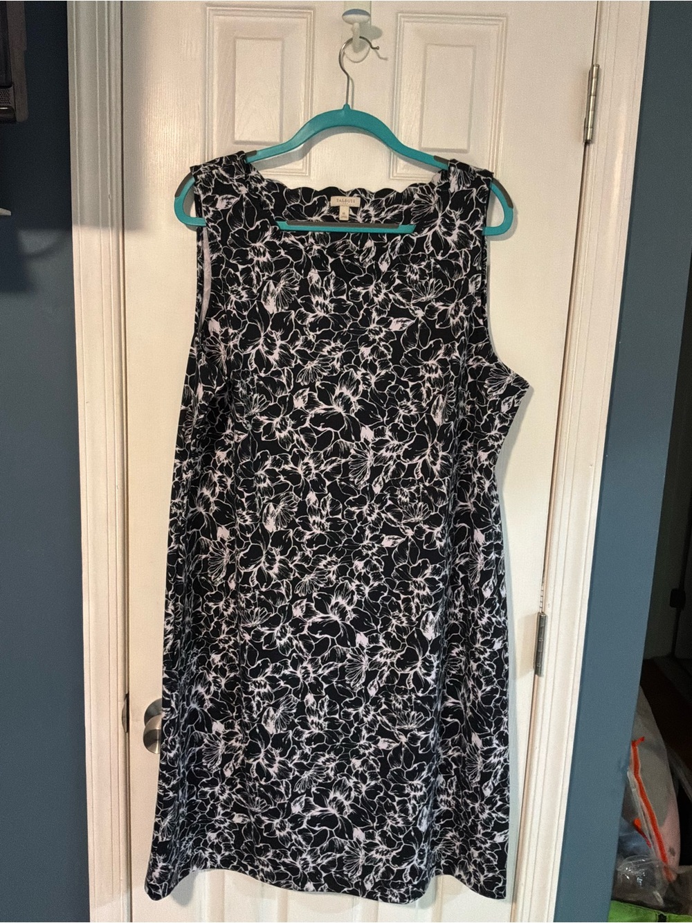 Talbots Black and White Floral Sleeveless Shift Dress